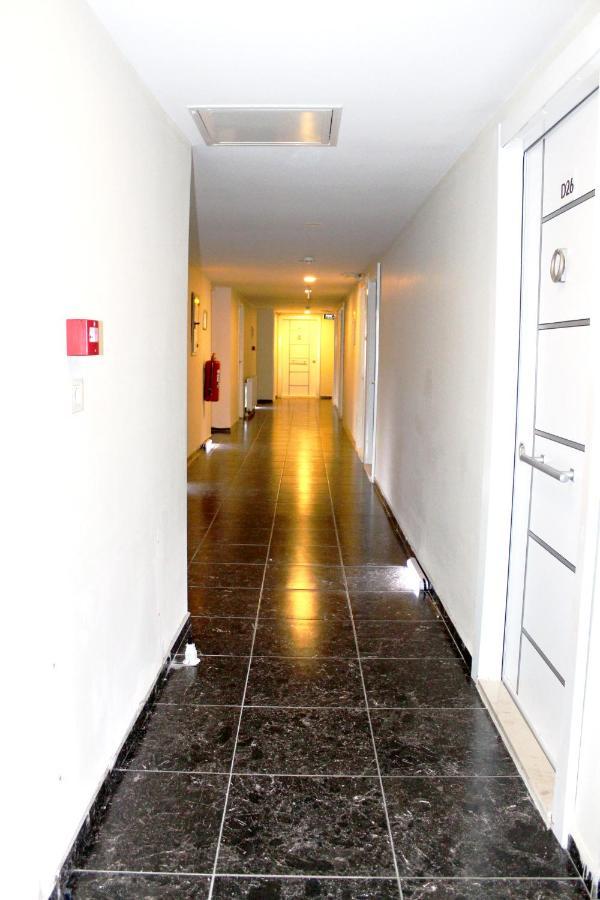 White Crown Apartman Ve Yasam Merkezi Istanbul Exterior photo