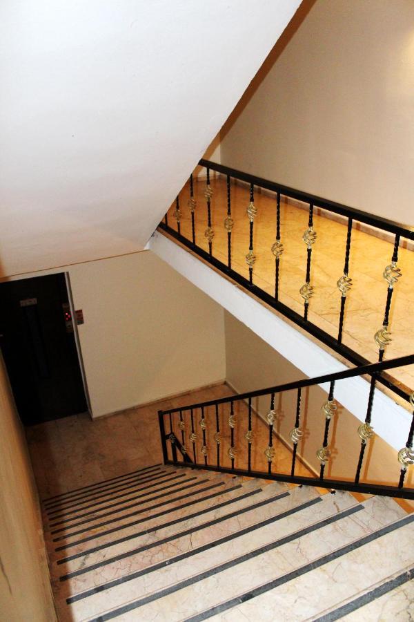 White Crown Apartman Ve Yasam Merkezi Istanbul Exterior photo