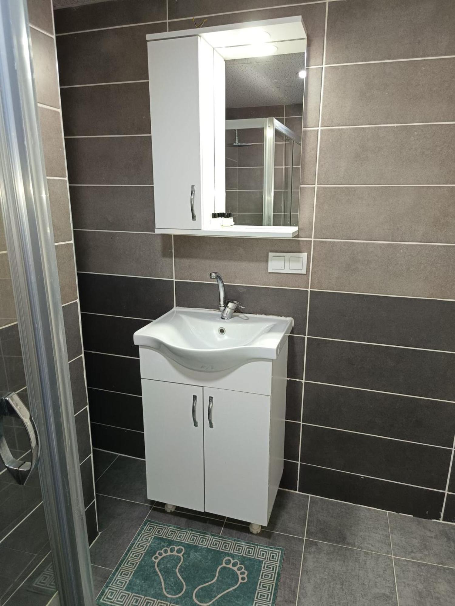 White Crown Apartman Ve Yasam Merkezi Istanbul Exterior photo