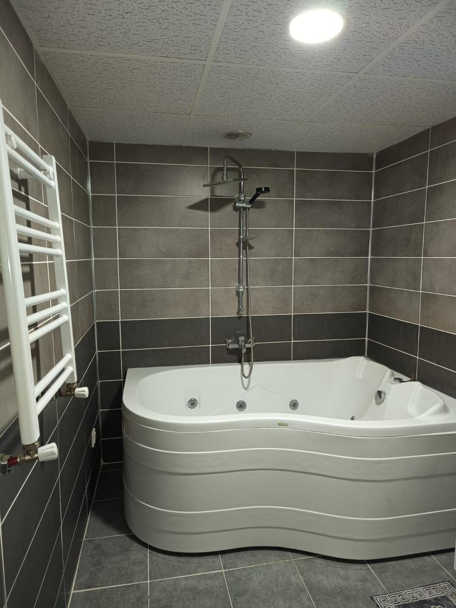 White Crown Apartman Ve Yasam Merkezi Istanbul Exterior photo