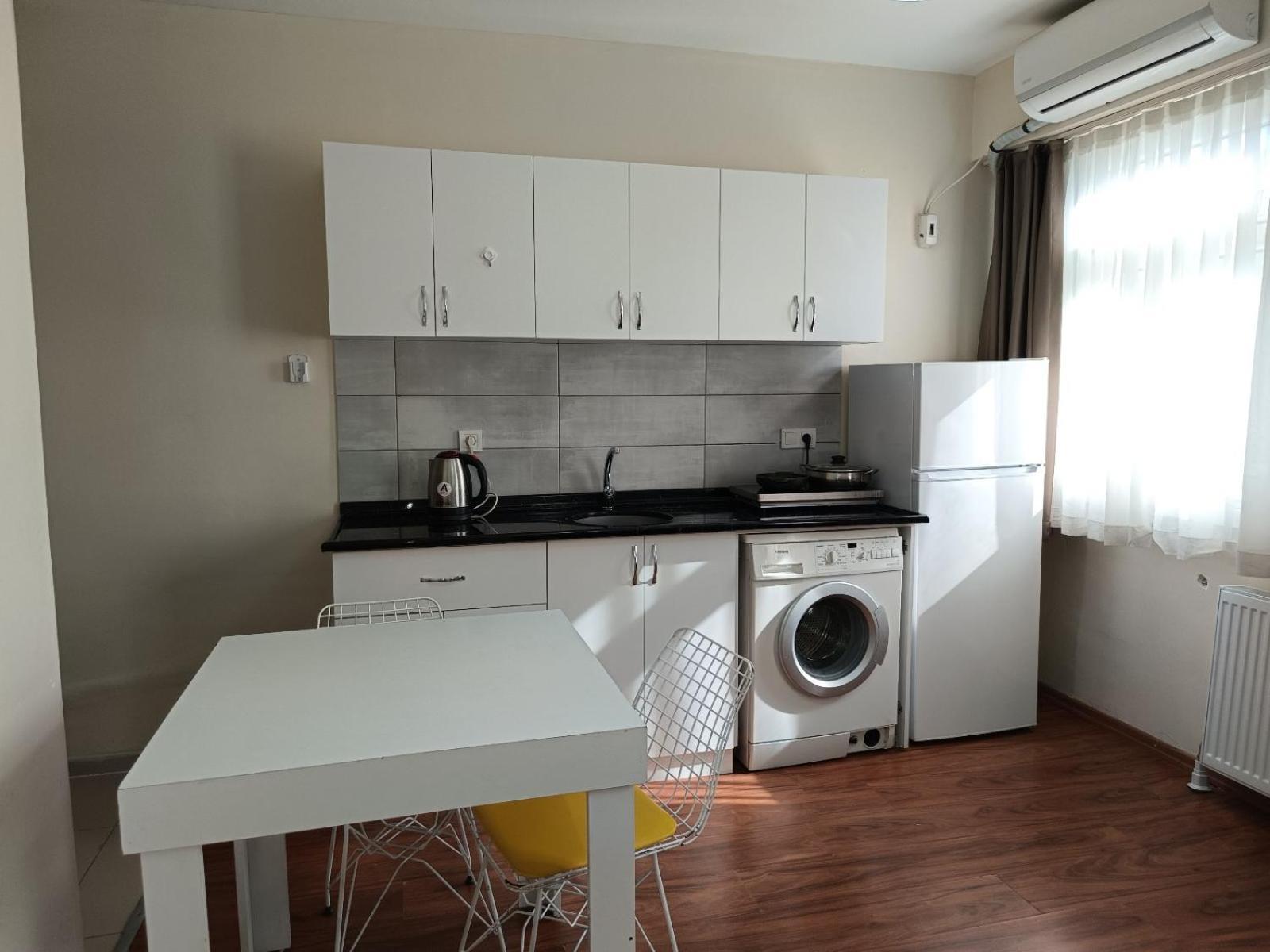 White Crown Apartman Ve Yasam Merkezi Istanbul Exterior photo