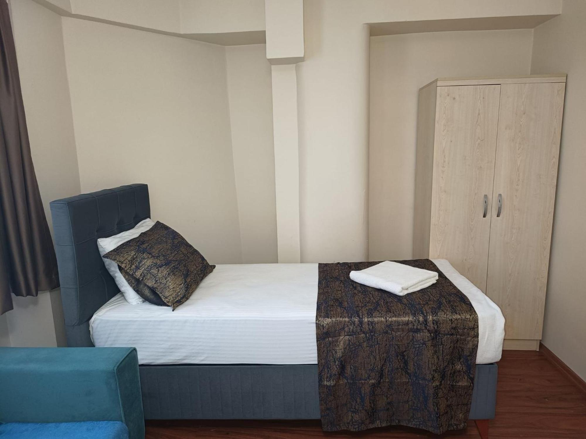 White Crown Apartman Ve Yasam Merkezi Istanbul Exterior photo