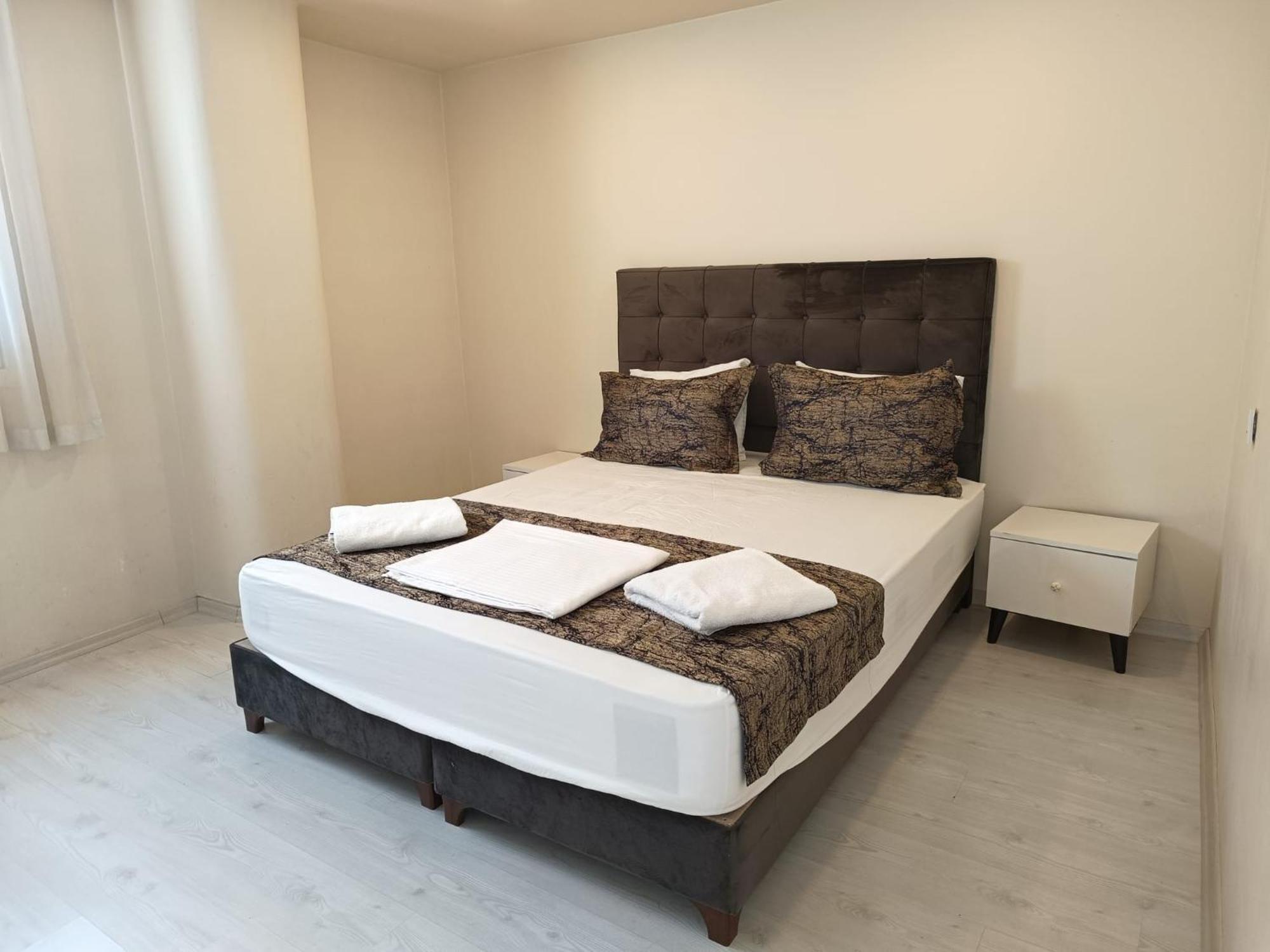White Crown Apartman Ve Yasam Merkezi Istanbul Exterior photo