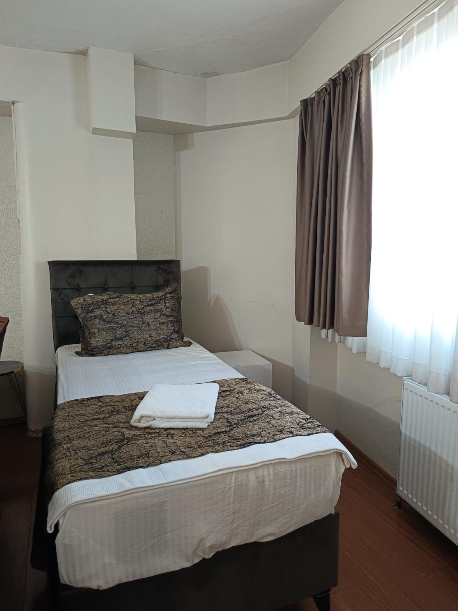 White Crown Apartman Ve Yasam Merkezi Istanbul Exterior photo